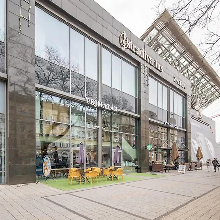 Lejlighed - Stylish New - Ac